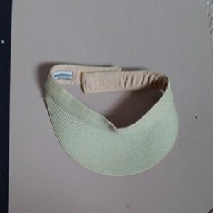Report Collection Cream Visor